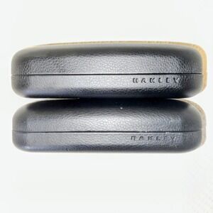Oakley 2-Eyeglasses Cases‎